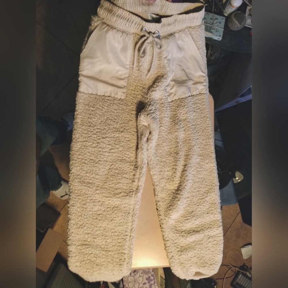 Planet Gold shearling/Sherpa Faux Lambs Wool Joggers Size Medium